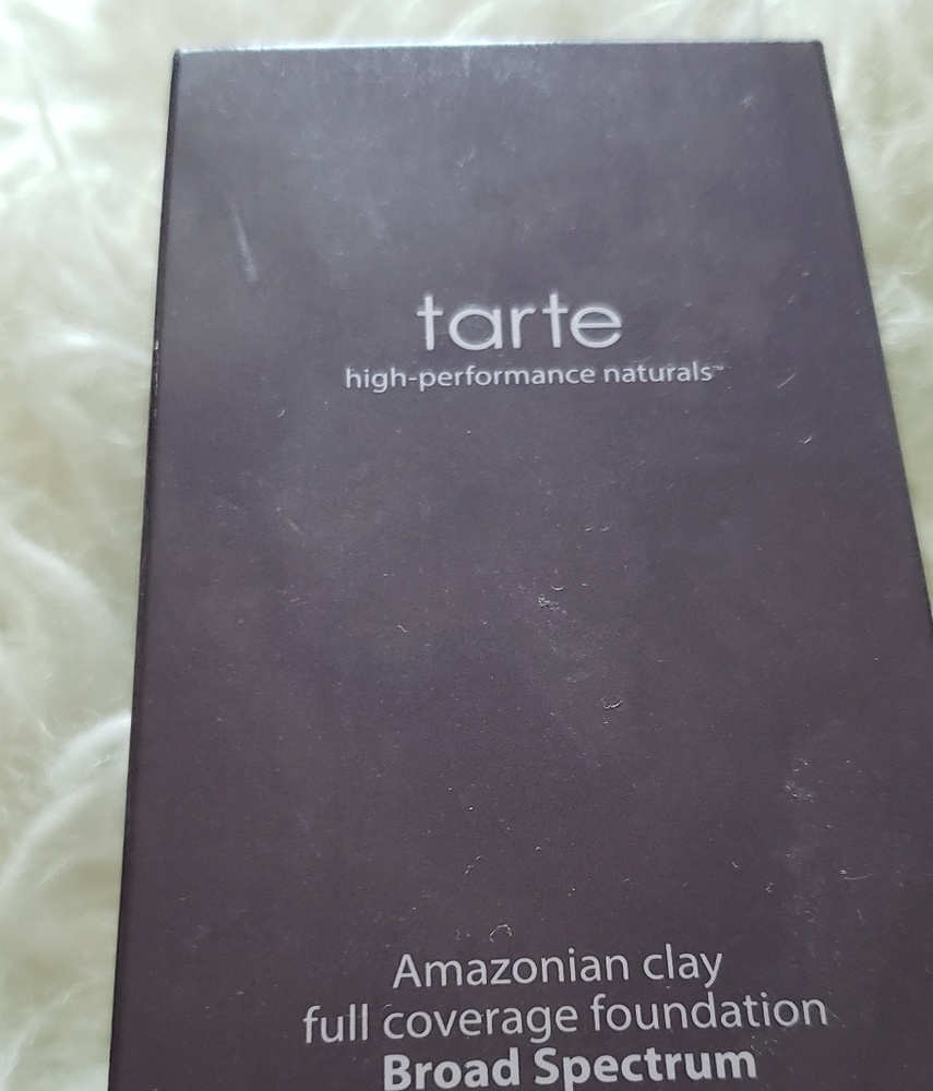 Tarte Amazonian foundation in Tan Honey